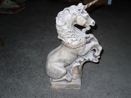 Windstone Edition Pena Unicorn