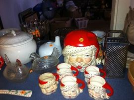 Santa cookie jar with mugs, hen on nests