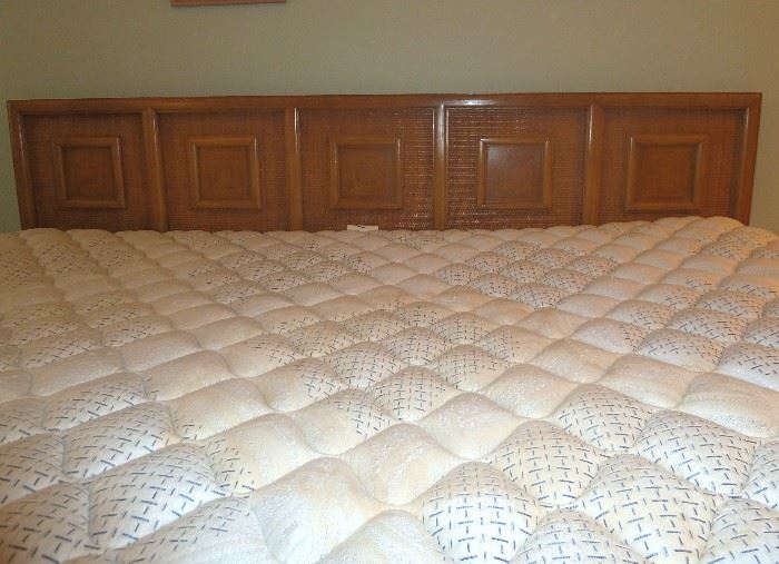 Thomasville king size bed, solid wood headboard. Comes with frame, mattress and box spring (Beauty Rest).