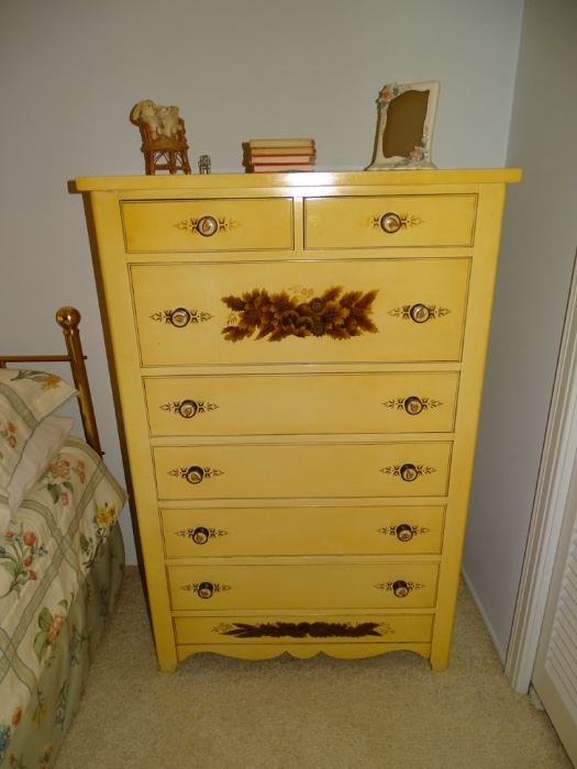 Hitchcock chest of drawers.