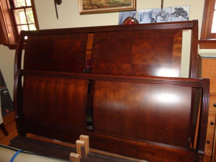 BEAUTIFUL WOOD SLEIGH BED KING SIZE