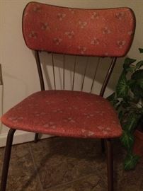 Cool old kitchen chair, just one! Has a Mid Century Modern Vibe