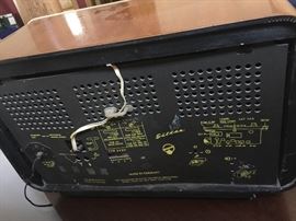 WOW!  Vintage, rare Blaupunkt Sultan 2420 tube AM/FM/Shortwave radio  - working.  Outside is in great condition.