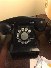 Vintage Bell System Western electric System F1 black desk rotary phone 1930's-1940's 