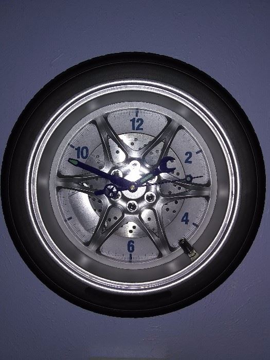 Decorative Wheel Clock