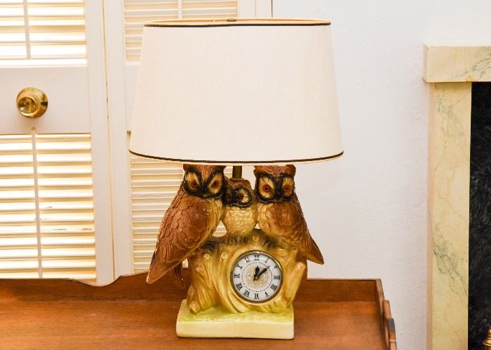 Vintage Figural Owl Table Lamp with Clock Inset