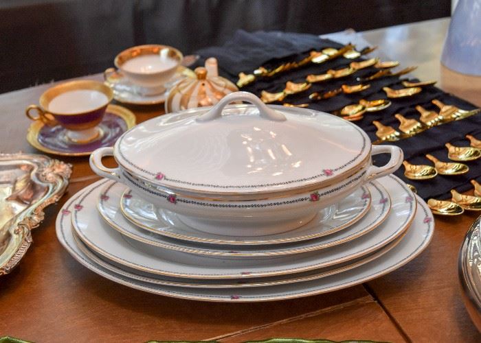 China Casserole & Serving Dishes
