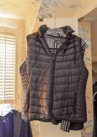 Women's Clothing & Outerwear