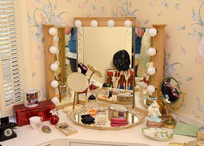 Vanity Items, Makeup Mirrors