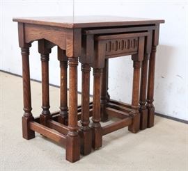 English set of oak nesting tables