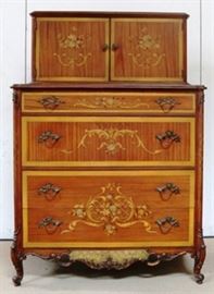 Matching French chest on chest