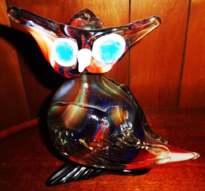 Mid-Century Modern Art Glass Owl