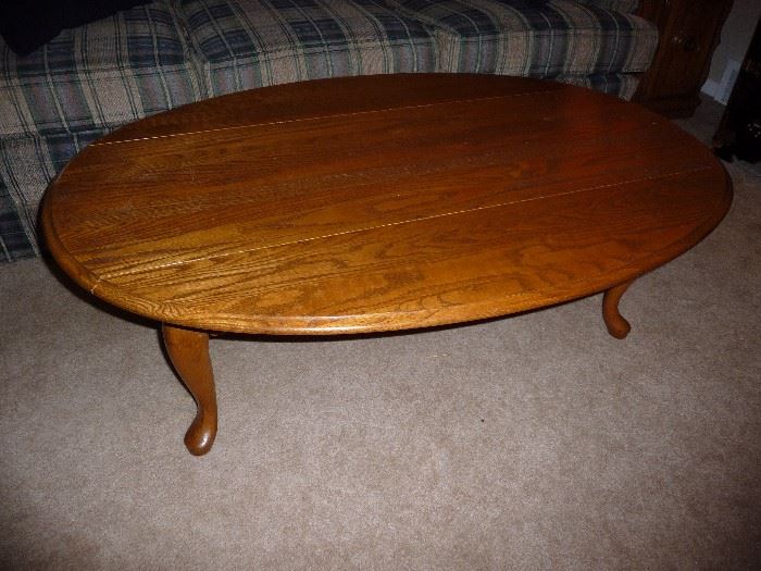 WOOD COFFEE TABLE WITH SIDES UP