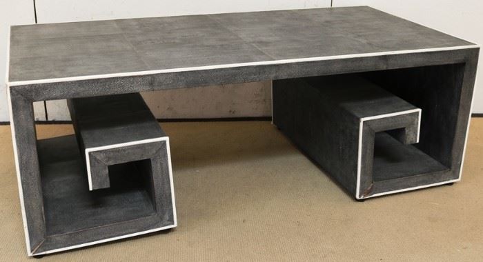 Sarreid reptilian table