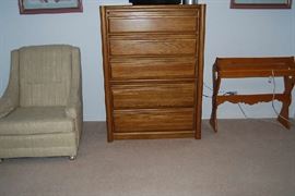 OAK CHEST, QUILT RACK, OCCASIONAL CHAIR