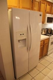 Large Frigidaire in mint condition