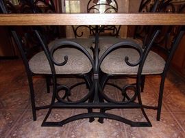 Kitchen table and 6 chairs  - New