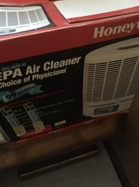 Air cleaner