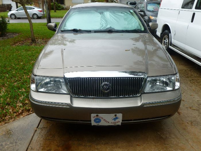 2004 Mercury Grand Marquis, Fully loaded, 50,000 miles. 