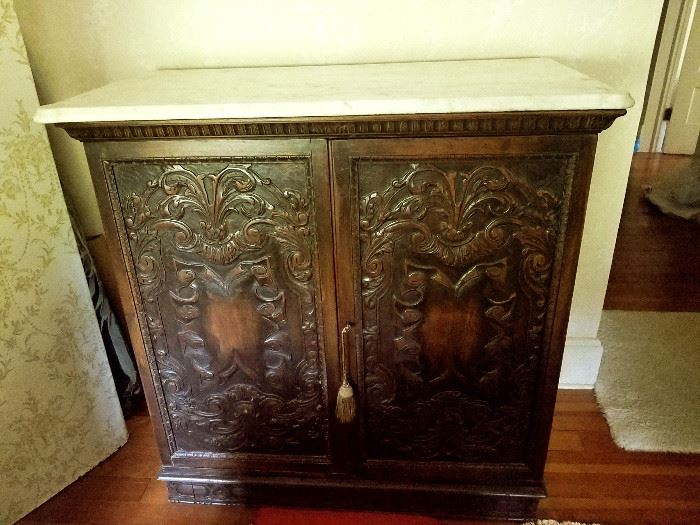 Stunning antique oriental cabinet 