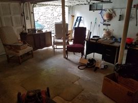 Stereo, chairs, desk and more 