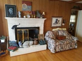 Floral Love Seat that matches Sofa