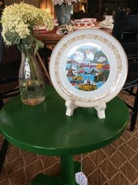 John Deer green table, souvenir plate MICHIGAN