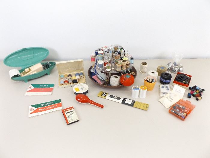 Lot of Vintage Sewing Accessories, Buttons, etc.
