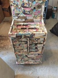 Nice compact Jewelry chest