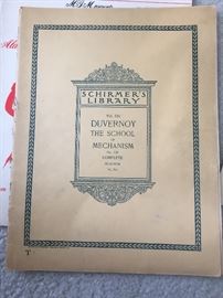 Duvernoy the school of mechanism. 