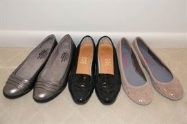  Trio of Women's Dressy Flats  http://www.ctonlineauctions.com/detail.asp?id=630059