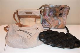  Jane Yoo Wearable Art and Assorted Designer Bags  http://www.ctonlineauctions.com/detail.asp?id=630072