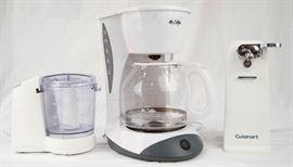 Trio of Small Kitchen Appliances  http://www.ctonlineauctions.com/detail.asp?id=629670