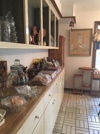 Glassware, dishes, knickknacks and wall art in the Kitchen!