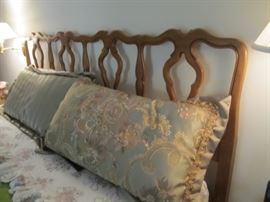 HEADBOARD