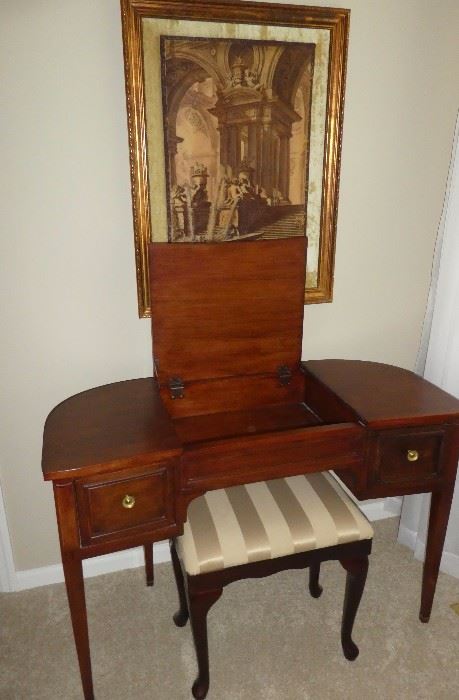 Dressing table 