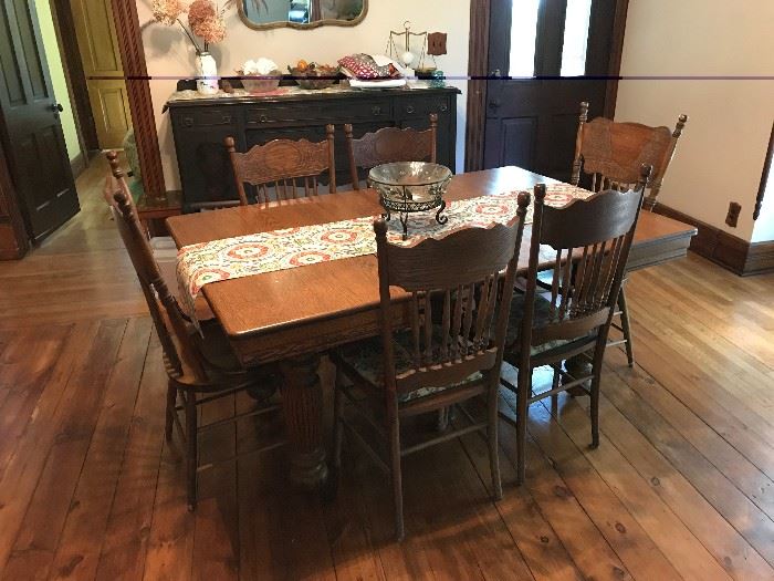 6-chair dining room table vintage oak