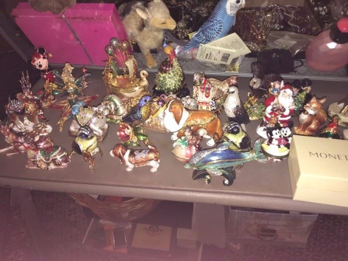 Loads of Figurines