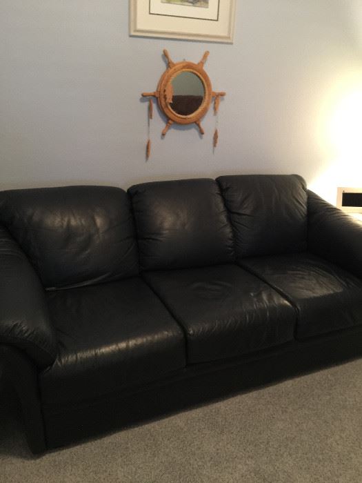 Copenhagen Blue Leather couch, beautiful condition