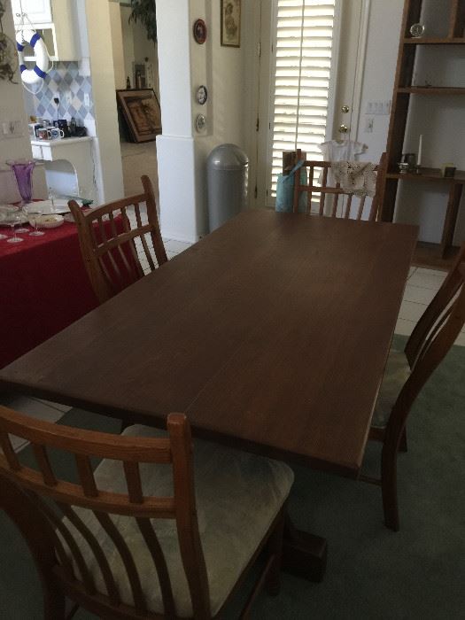 Hand crafted dining room table with 4 chairs   (A bit of info:  Roger Clyne's father hand crafted this table (  Roger Clyne & the Pacemakers
