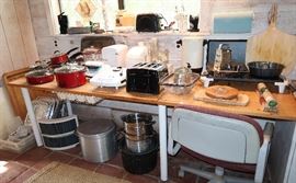 Overflow of kitchen items