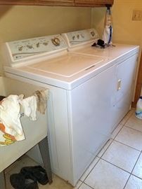 Maytag washer (18 cycles, quiet series) and dryer