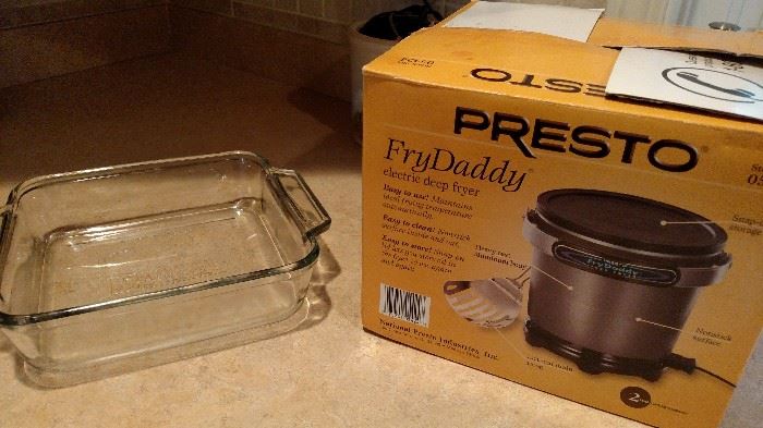 Presto fry daddy and assorted bakeware