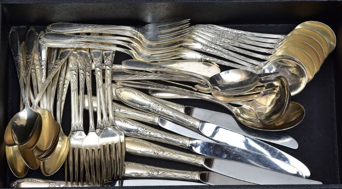Oneida Partial Sterling Silver Flatware Set
Virginian pattern
50 pieces
48.5 troy ounces weighable