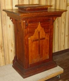 Cedar Pulpit
