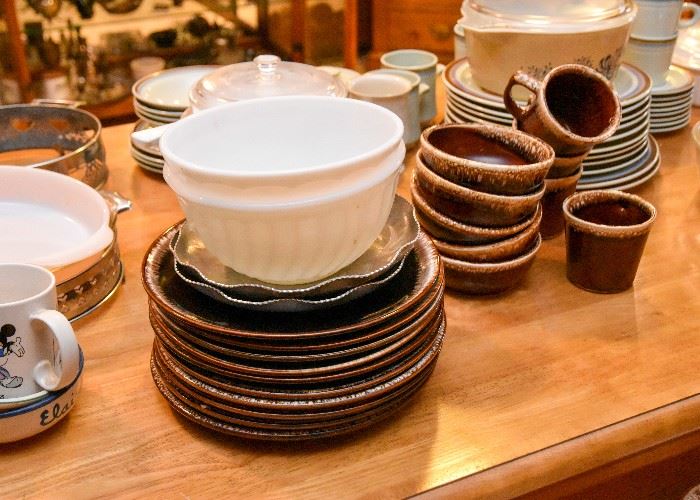 Brown Stoneware Dishes, Vintage Mixing Bowls & Serving Plates