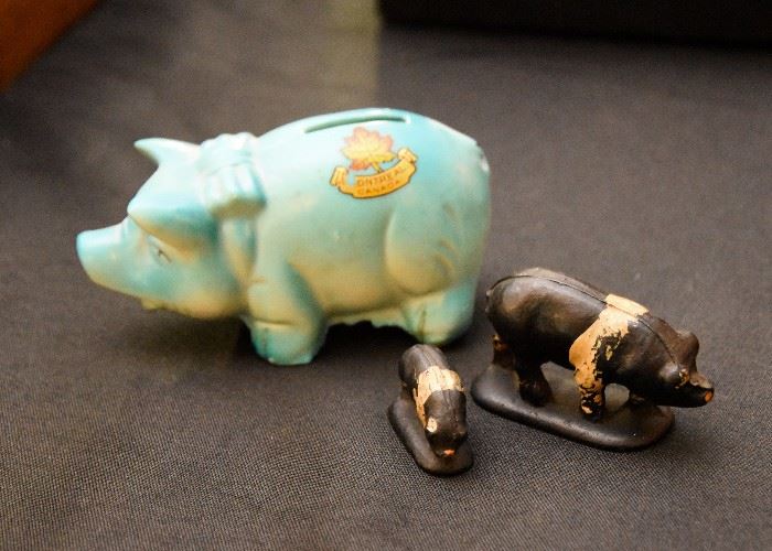 Pig  Collection (Figurines & More)
