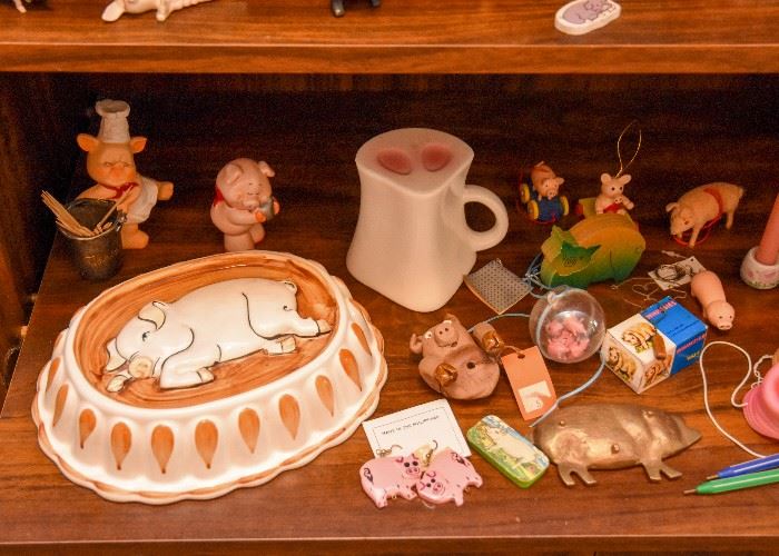 Pig  Collection (Figurines & More)
