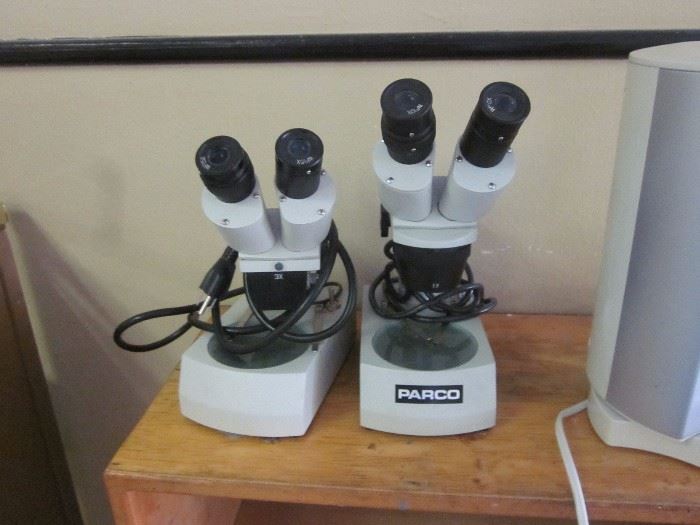 micro scopes (approx 25 of them)