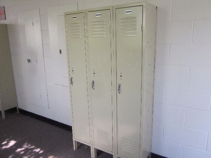 3 hall ways of lockers 